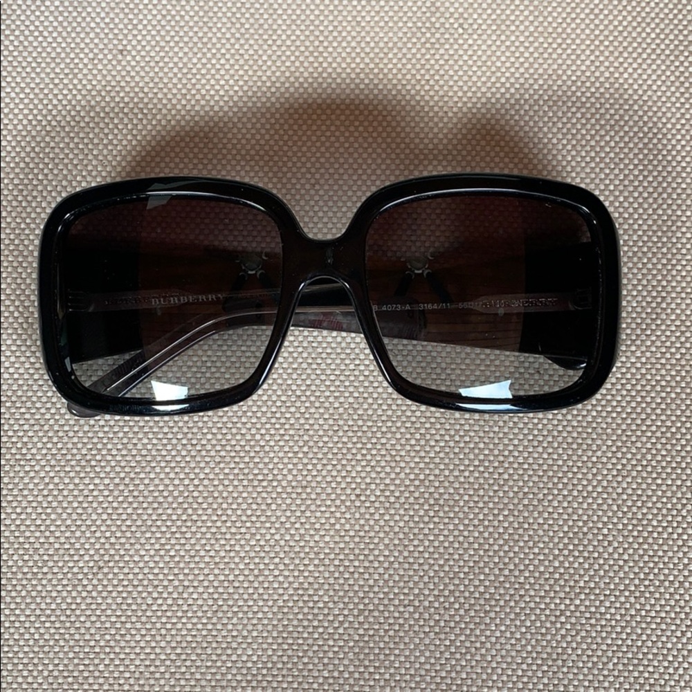 Burberry sunglasses